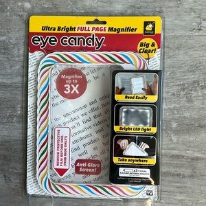 NIB Eye Candy Ultra Bright Full Page Magnifier